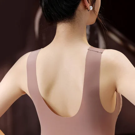 Women's Push-up Anti-Sagging Underwear With Large Breasts And Small Breasts, Seamless, No Wires, Breast-Reducing Lace Bra - Image 4